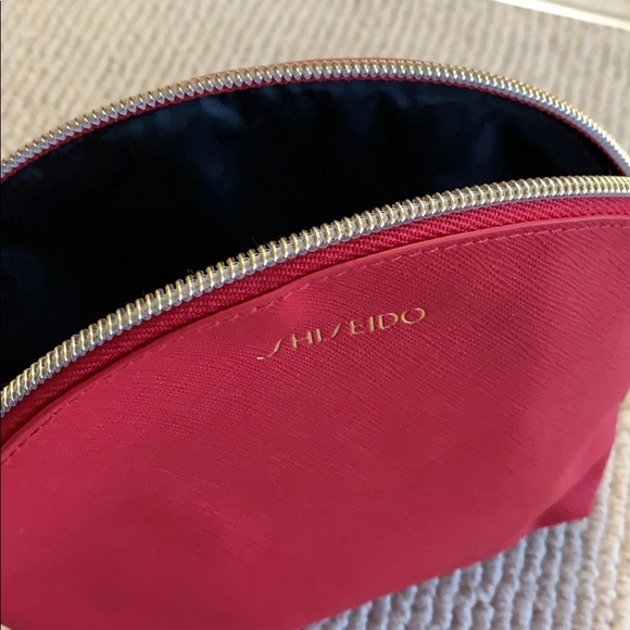 Dolce & Gabbana light blue + Shiseido cosmetic bag - Picture 2 of 4